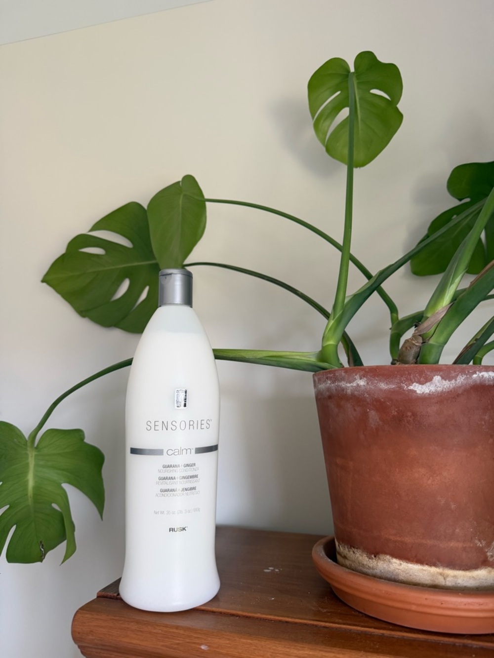 RUSK SENSERIES Calm Hydrating Conditioner - White Bottle